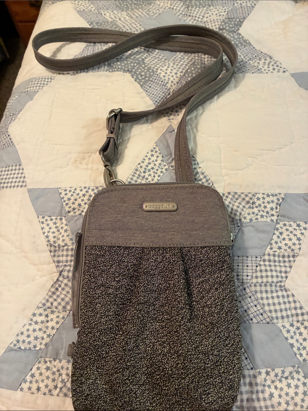 Gray Crossbody Phone Bag - Compact Everyday Organizer